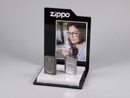 ZIPPO Acrylsteller für Schaufenster m. Wechselrahmen 2005677